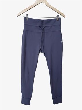 Vuori | Daily High Rise Legging Purple
Drawstring Logo 
Stretch Activewear Gym